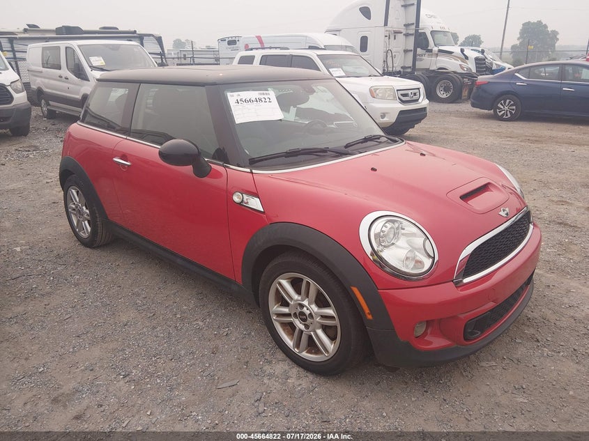 2013 Mini Hardtop VIN WMWSV3C52DT479297 IAAI salvage auction — NORMAL WEAR, Clear (Pennsylvania), sold $300 on 2026-07-22 (photo 1)