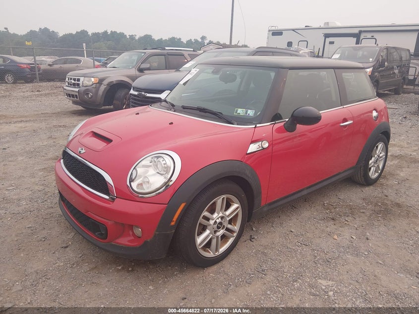 2013 Mini Hardtop VIN WMWSV3C52DT479297 IAAI salvage auction — NORMAL WEAR, Clear (Pennsylvania), sold $300 on 2026-07-22 (photo 2)