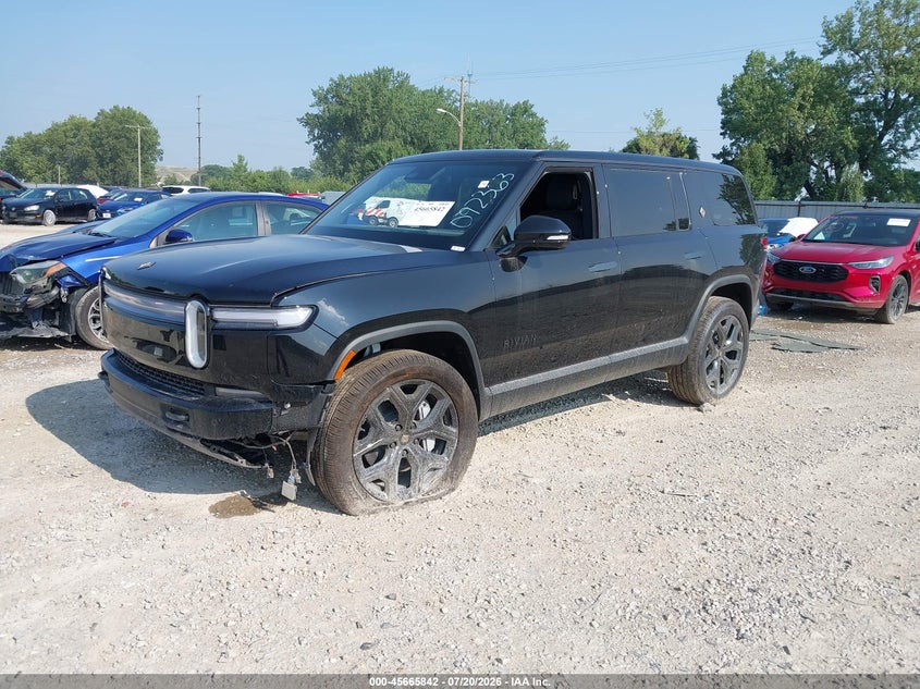 2026 Rivian R1s VIN 7PDSGFBA3TN092363 IAAI salvage auction — LEFT FRONT, Salvage (Ohio), sold $34,050 on 2026-09-03 (photo 2)