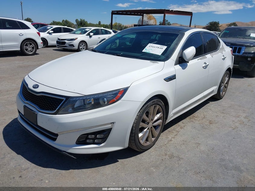 2015 Kia Optima VIN 5XXGR4A67FG363658 IAAI salvage auction — REAR END, Wait Title, sold $2,250 on 2026-08-01 (photo 2)
