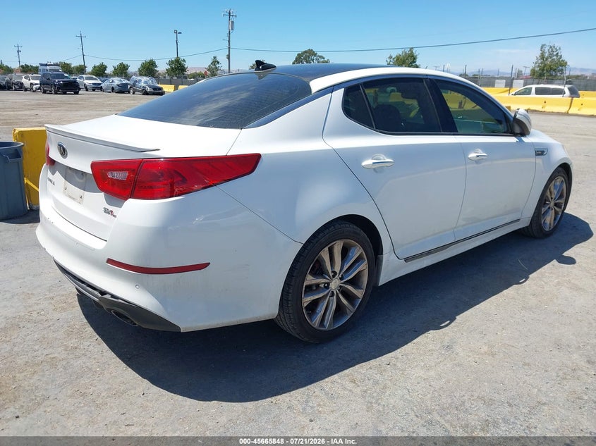 2015 Kia Optima VIN 5XXGR4A67FG363658 IAAI salvage auction — REAR END, Wait Title, sold $2,250 on 2026-08-01 (photo 4)