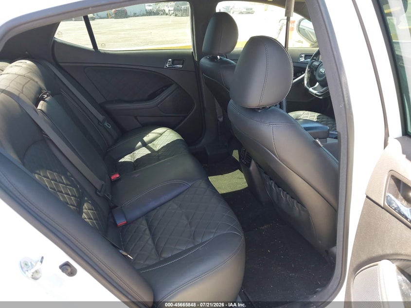 2015 Kia Optima VIN 5XXGR4A67FG363658 IAAI salvage auction — REAR END, Wait Title, sold $2,250 on 2026-08-01 (photo 8)
