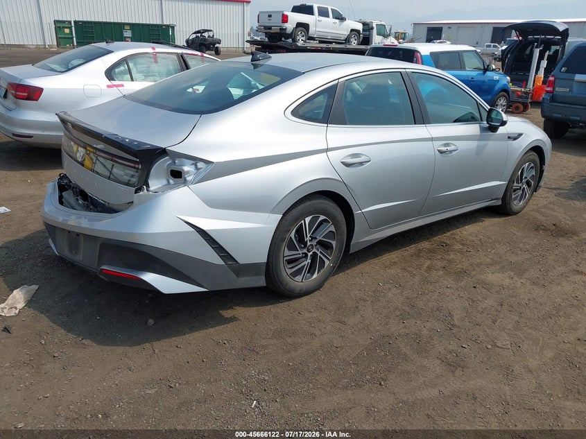 2026 Hyundai Sonata VIN KMHL24JJ3TA157716 IAAI salvage auction — FRONT END, Salvage Title, sold $13,900 on 2026-07-22 (photo 4)