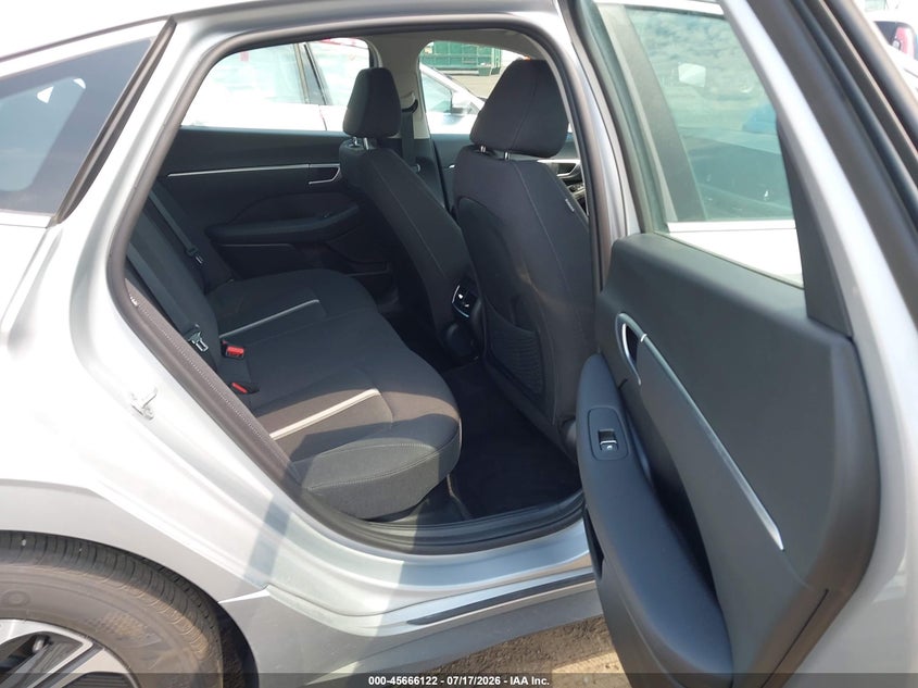 2026 Hyundai Sonata VIN KMHL24JJ3TA157716 IAAI salvage auction — FRONT END, Salvage Title, sold $13,900 on 2026-07-22 (photo 8)