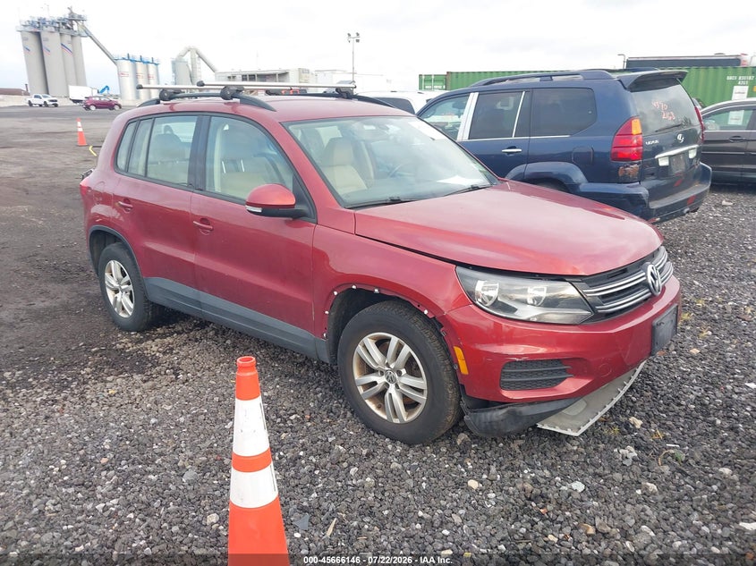 2016 Volkswagen Tiguan VIN WVGBV7AX8GW073442 IAAI salvage auction — NORMAL WEAR, Clear (New York), sold $775 on 2026-07-28 (photo 1)