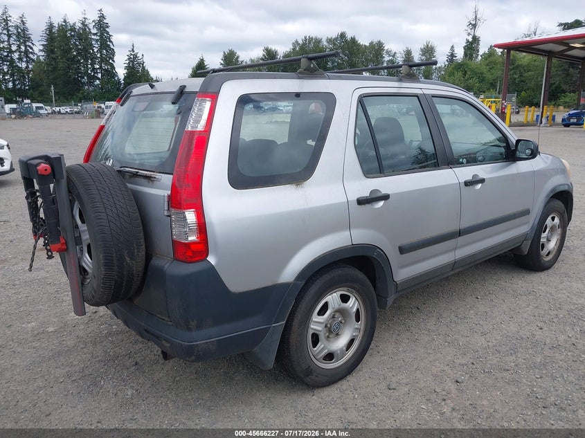 2005 Honda Cr-v VIN JHLRD78585C047564 IAAI salvage auction — NORMAL WEAR, Clear (Washington), sold $75 on 2026-07-29 (photo 4)