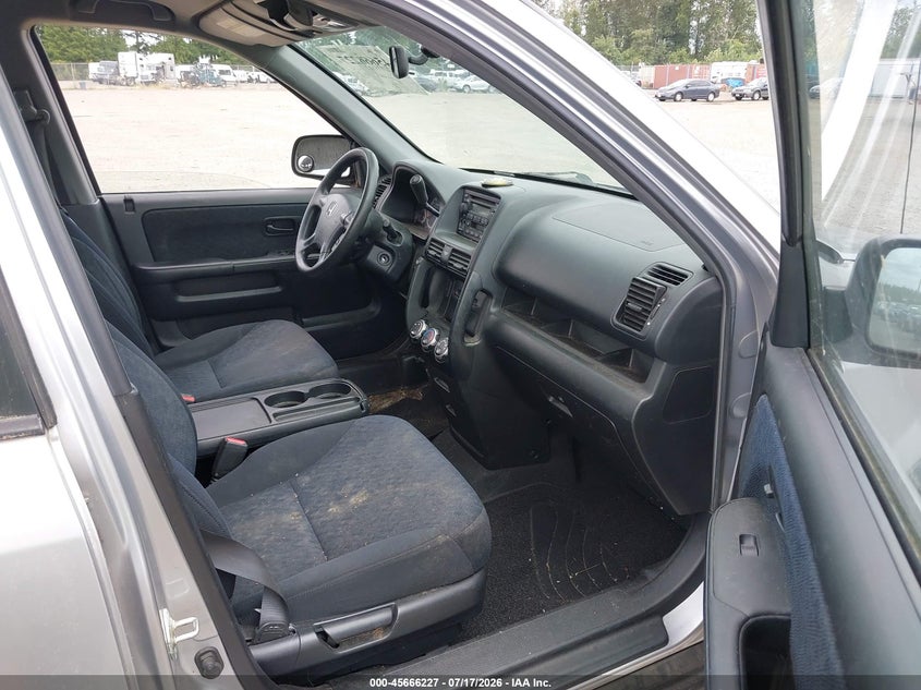 2005 Honda Cr-v VIN JHLRD78585C047564 IAAI salvage auction — NORMAL WEAR, Clear (Washington), sold $75 on 2026-07-29 (photo 5)
