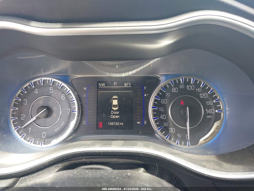 2015 Chrysler 200 VIN 1C3CCCAB5FN578763 IAAI salvage auction — LEFT FRONT, Salvage Title, sold $875 on 2026-10-07 (photo 7)