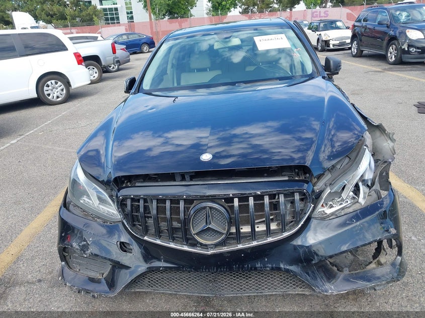 2016 Mercedes-benz E-klasse VIN WDDHF5KB7GB268559 IAAI salvage auction — FRONT & REAR, Salvage (California), sold $900 on 2026-08-11 (photo 6)