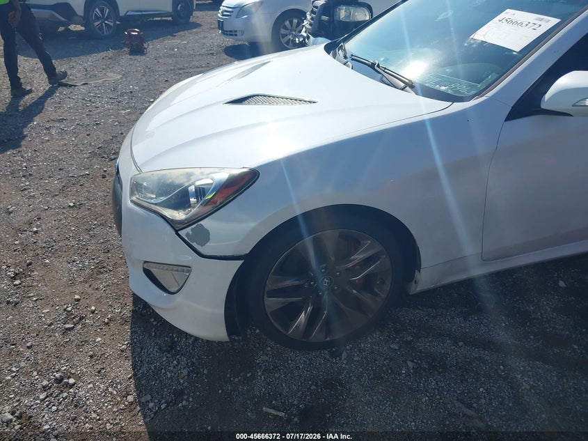 2016 Hyundai Genesis VIN KMHHU6KJ4GU131737 IAAI salvage auction — NORMAL WEAR, Clear (Tennessee), sold $475 on 2026-07-30 (photo 6)