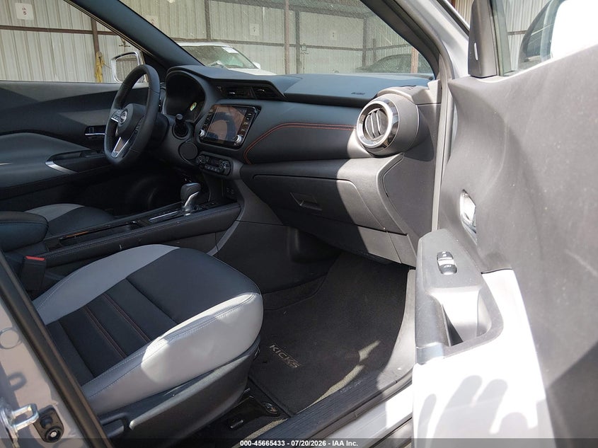 2023 Nissan Kicks VIN 3N1CP5DV3PL526196 IAAI salvage auction — MECHANICAL, Salvage Title, sold $5,200 on 2026-08-24 (photo 5)
