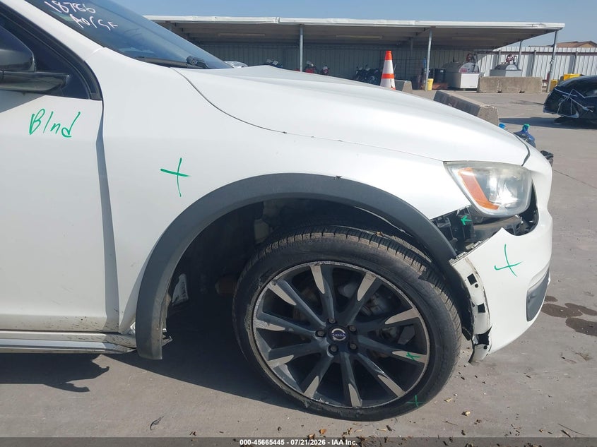 2016 Volvo V60 cross country VIN YV4612HK0G1008318 IAAI salvage auction — LEFT & RIGHT, Original (Texas), sold $2,700 on 2026-08-22 (photo 6)
