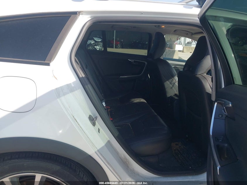 2016 Volvo V60 cross country VIN YV4612HK0G1008318 IAAI salvage auction — LEFT & RIGHT, Original (Texas), sold $2,700 on 2026-08-22 (photo 8)
