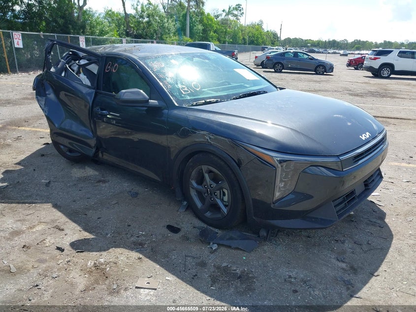 2025 Kia K4 VIN 3KPFT4DE2SE184706 IAAI salvage auction — ALL OVER, Wait Title, sold $1,600 on 2026-08-26 (photo 1)