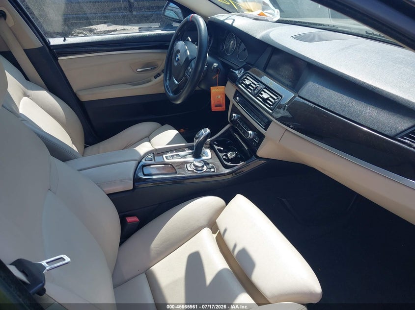 2011 BMW 5 series VIN WBAFU9C56BC786122 IAAI salvage auction — NORMAL WEAR, Clear (New York), sold $1,850 on 2026-07-28 (photo 5)