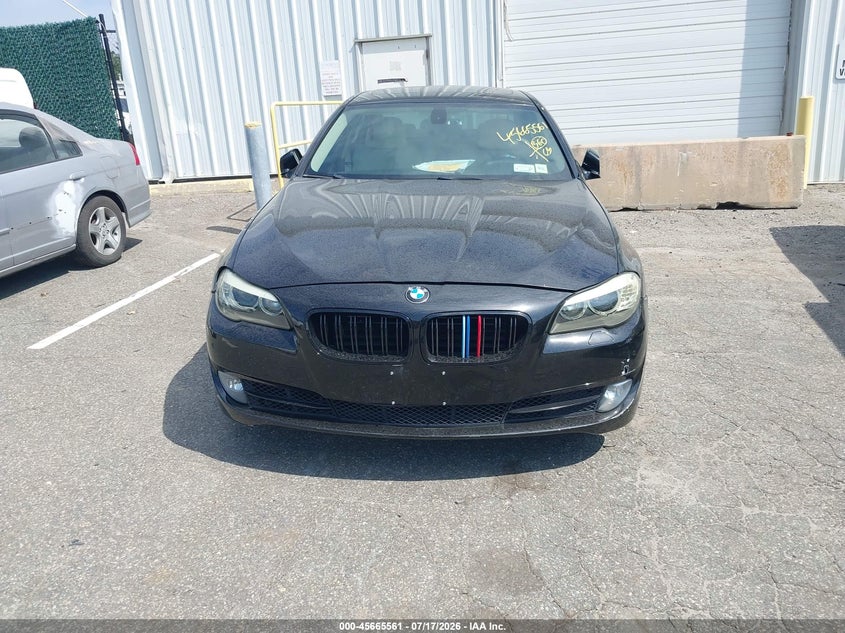 2011 BMW 5 series VIN WBAFU9C56BC786122 IAAI salvage auction — NORMAL WEAR, Clear (New York), sold $1,850 on 2026-07-28 (photo 6)