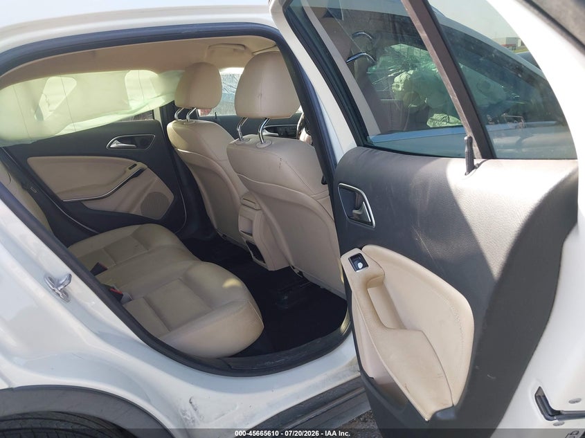 2015 Mercedes-benz Gla-klasse VIN WDCTG4GB8FJ083990 IAAI salvage auction — FRONT END, Salvage (Texas), sold $2,075 on 2026-08-11 (photo 8)
