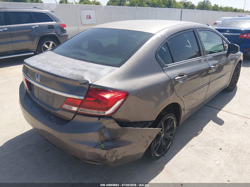 2013 Honda Civic VIN 2HGFB2F52DH593446 IAAI salvage auction — REAR END, Salvage Title, sold $1,425 on 2026-07-31 (photo 4)