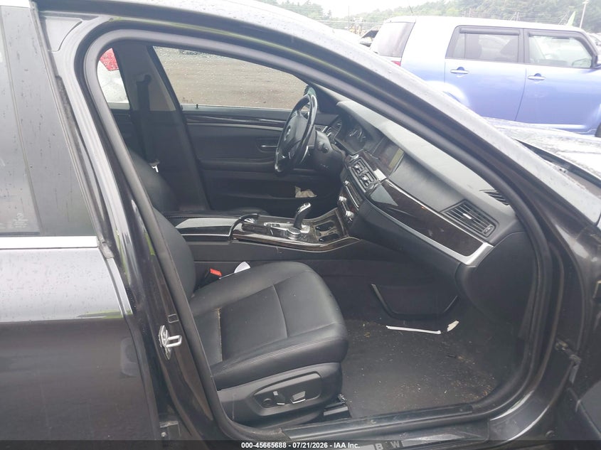 2016 BMW 5er VIN WBA5B3C51GG260205 IAAI salvage auction — UNKNOWN, Clear (Massachusetts), sold $25 on 2026-07-31 (photo 5)
