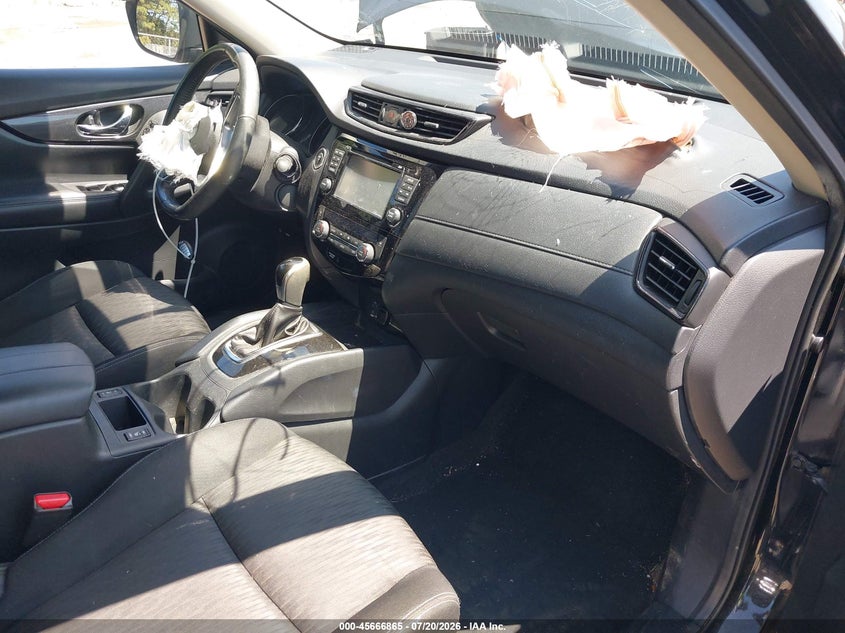 2017 Nissan Rogue VIN KNMAT2MV9HP512064 IAAI salvage auction — FRONT END, Mv-907A (New York), sold $700 on 2026-08-03 (photo 5)