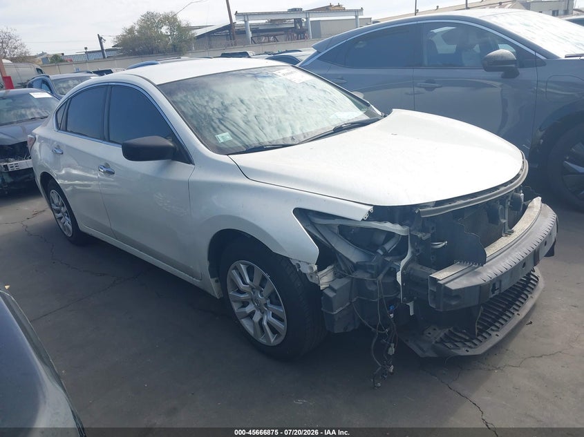 2014 Nissan Altima VIN 1N4AL3AP5EC423029 IAAI salvage auction — LEFT FRONT, Wait Title, sold $975 on 2026-08-01 (photo 1)