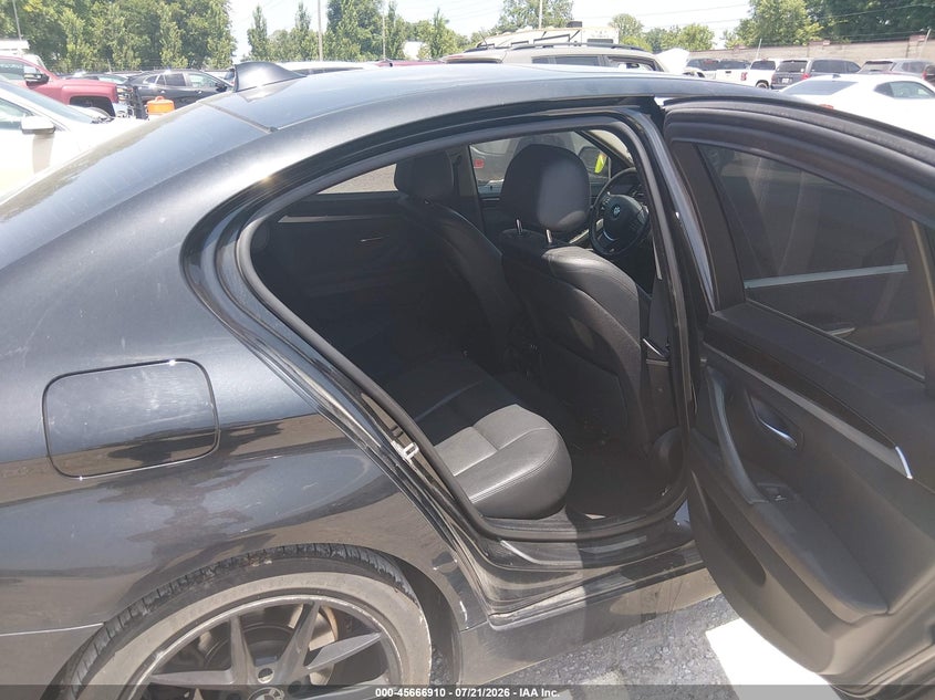 2015 BMW 5er VIN WBA5A7C58FD628390 IAAI salvage auction — FRONT END, Wait Title, sold $1,000 on 2026-08-17 (photo 8)