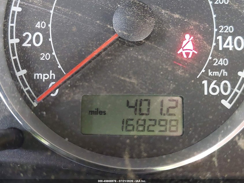 2005 Volkswagen Passat VIN WVWYU63B05E041424 IAAI salvage auction — NORMAL WEAR, Clear (Michigan), sold $375 on 2026-08-06 (photo 7)