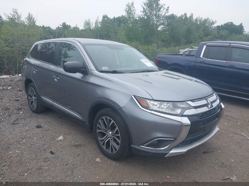2017 Mitsubishi Outlander VIN JA4AZ2A32HZ020850 IAAI salvage auction — RIGHT REAR, Salvage Title, sold $2,500 on 2026-09-06 (photo 1)