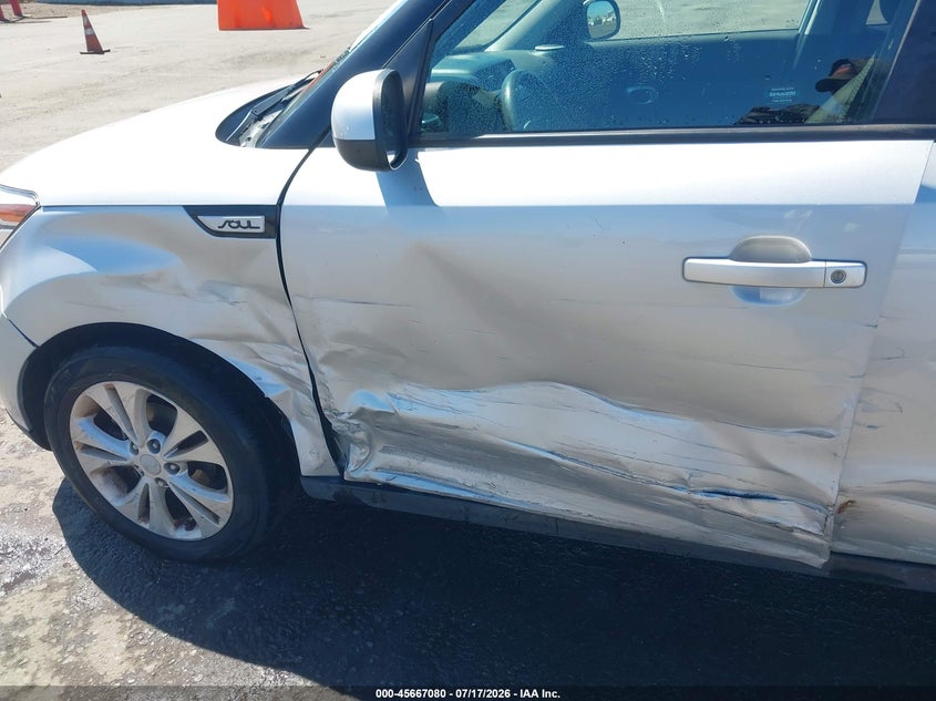 2016 Kia Soul VIN KNDJP3A50G7819782 IAAI salvage auction — SIDE, Salvage Title, sold $925 on 2026-09-23 (photo 6)