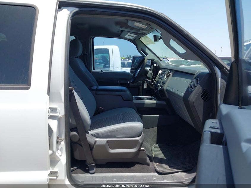 2011 Ford F-550 super duty VIN 1FT7W2AT3BEC10812 IAAI salvage auction — ENGINE DAMAGE, Original (Texas), sold $1,600 on 2026-07-30 (photo 5)