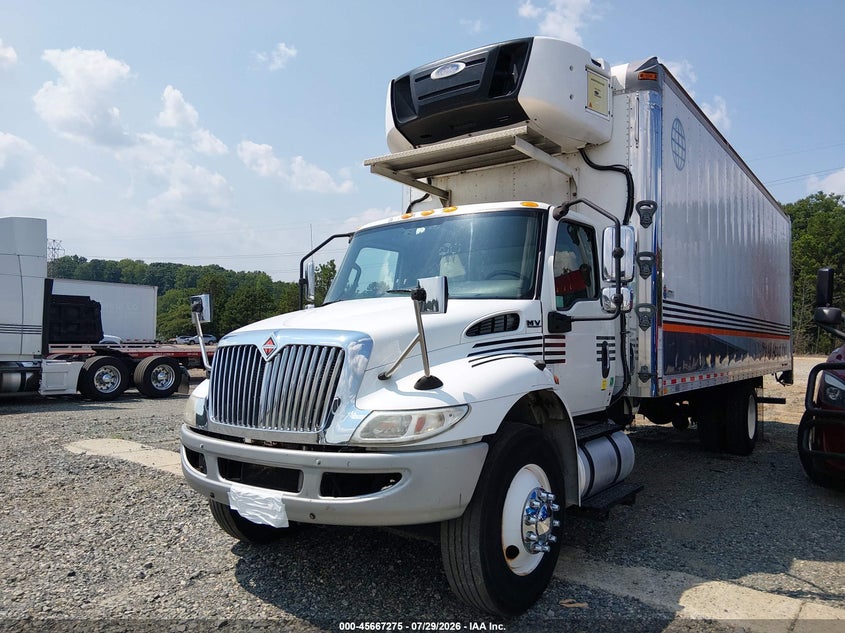 2020 International VIN 3HAEUMML2LL208728 IAAI salvage auction — UNKNOWN, Salvage Title, sold $12,600 on 2026-08-26 (photo 2)