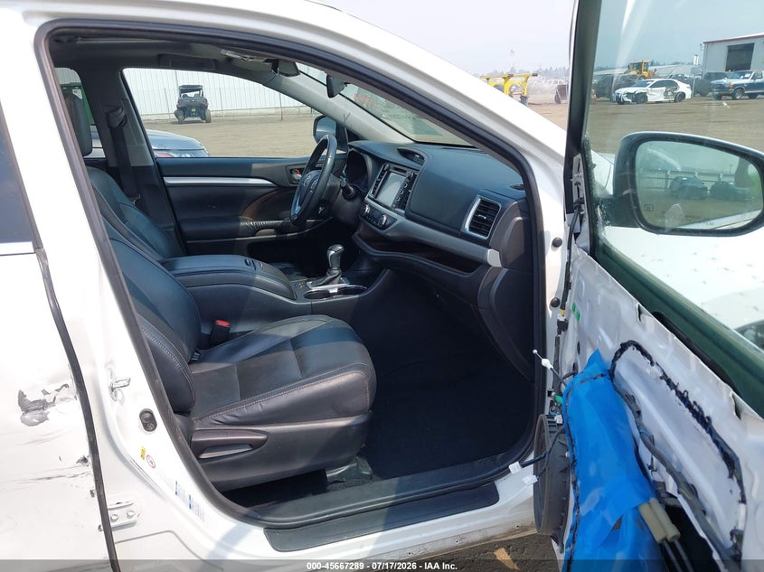 2016 Toyota Highlander VIN 5TDJKRFH1GS246014 IAAI salvage auction — RIGHT SIDE, Salvage Title, sold $3,050 on 2026-07-28 (photo 5)