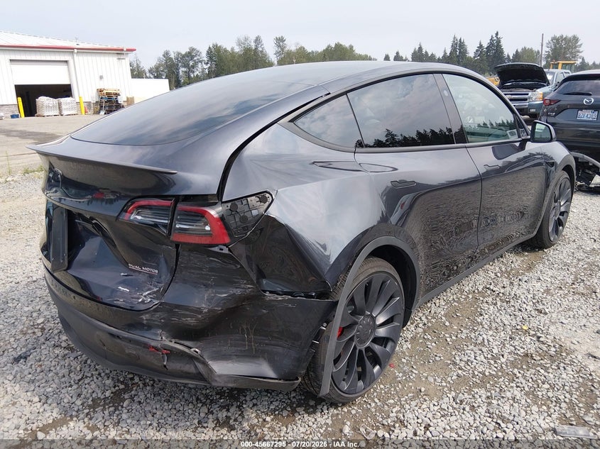 2025 Tesla Model y VIN 7SAYGDEF8SF265212 IAAI salvage auction — REAR END, Wait Title, sold $17,250 on 2026-09-02 (photo 4)