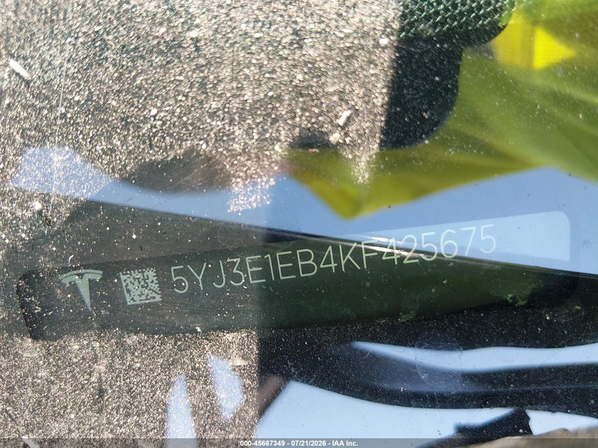 2019 Tesla Model 3 VIN 5YJ3E1EB4KF425675 IAAI salvage auction — NORMAL WEAR, Clear (Washington), sold $25 on 2026-07-29 (photo 9)