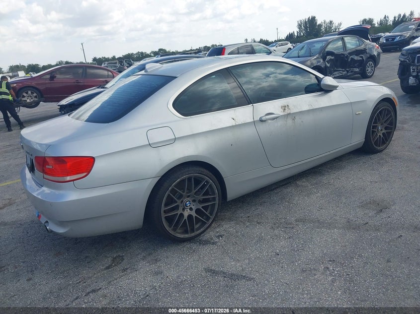 2008 BMW 3 series VIN WBAWC73588E065692 IAAI salvage auction — NORMAL WEAR, Clear (Florida), sold $475 on 2026-07-30 (photo 4)
