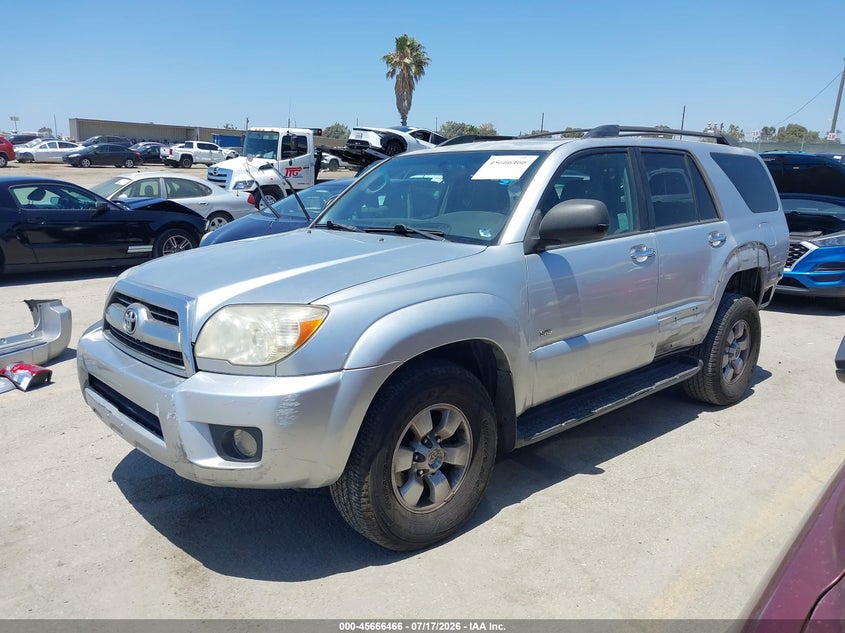2007 Toyota 4runner VIN JTEZU14R478065919 IAAI salvage auction — REAR END, Salvage (California), sold $3,050 on 2026-07-29 (photo 2)