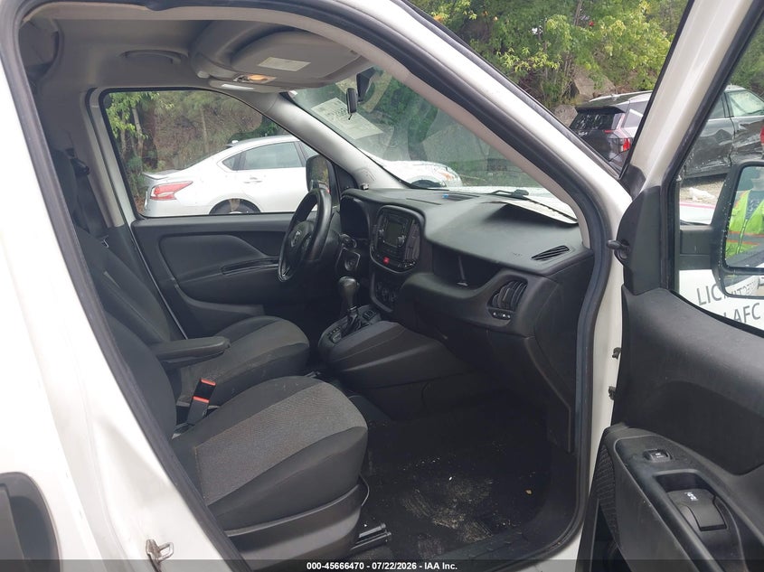 2019 Ram Promaster city VIN ZFBHRFAB0K6N86617 IAAI salvage auction — SIDE, Clear (Massachusetts), sold $1,200 on 2026-08-11 (photo 5)
