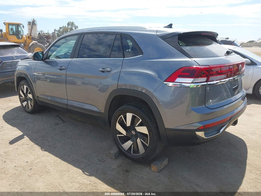 2024 Volkswagen Atlas cross sport VIN 1V2HE2CA2RC236146 IAAI salvage auction — FRONT END, Salvage (California), sold $15,000 on 2026-08-12 (photo 3)