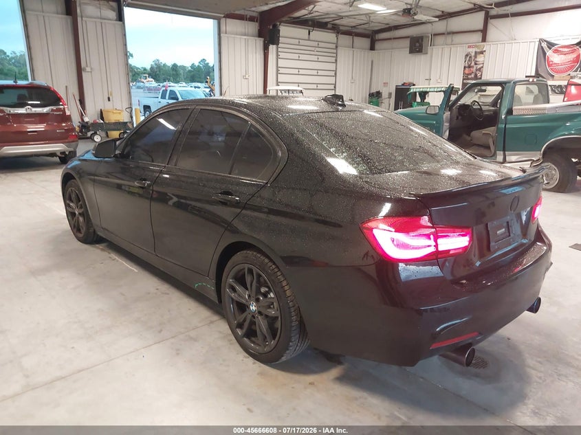 2017 BMW 3er VIN WBA8B9G38HNU55188 IAAI salvage auction — SIDE, Salvage Title, sold $6,100 on 2026-08-19 (photo 3)