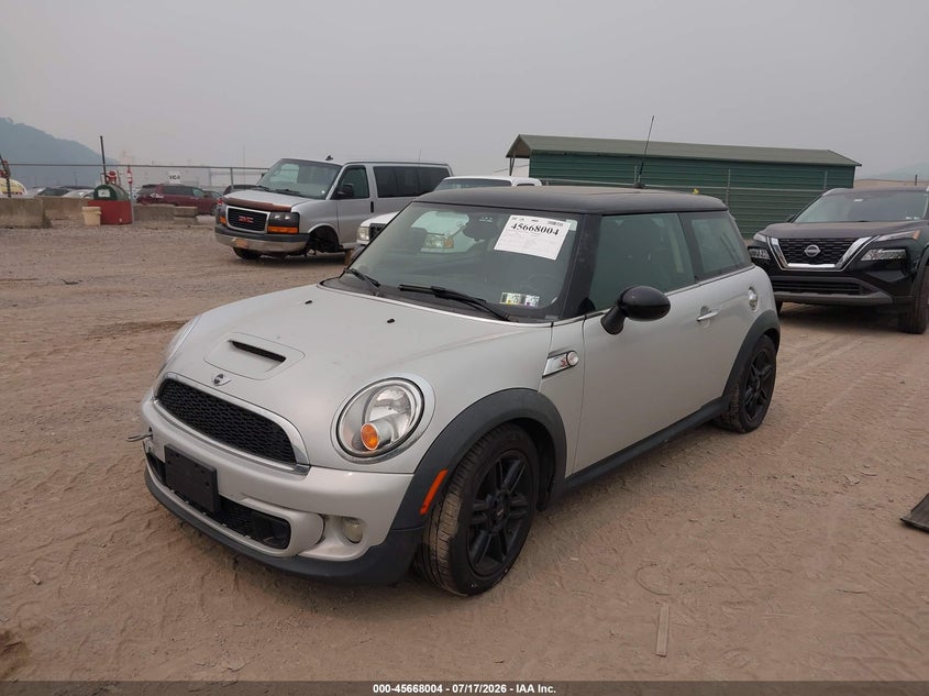 2013 Mini Hard top VIN WMWSV3C53DT478482 IAAI salvage auction — UNKNOWN, Wait Title, sold $450 on 2026-08-18 (photo 2)