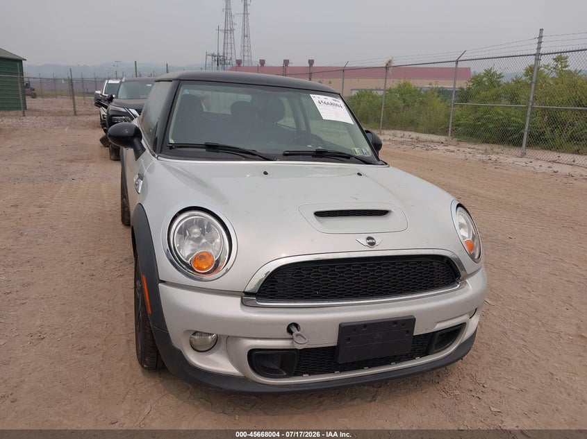 2013 Mini Hard top VIN WMWSV3C53DT478482 IAAI salvage auction — UNKNOWN, Wait Title, sold $450 on 2026-08-18 (photo 6)