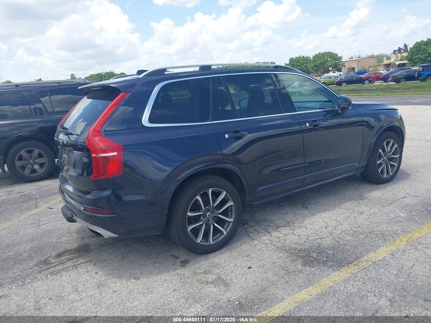 2016 Volvo Xc90 VIN YV4A22PK8G1095099 IAAI salvage auction — NORMAL WEAR, Clear (Illinois), sold $1,050 on 2026-07-23 (photo 4)