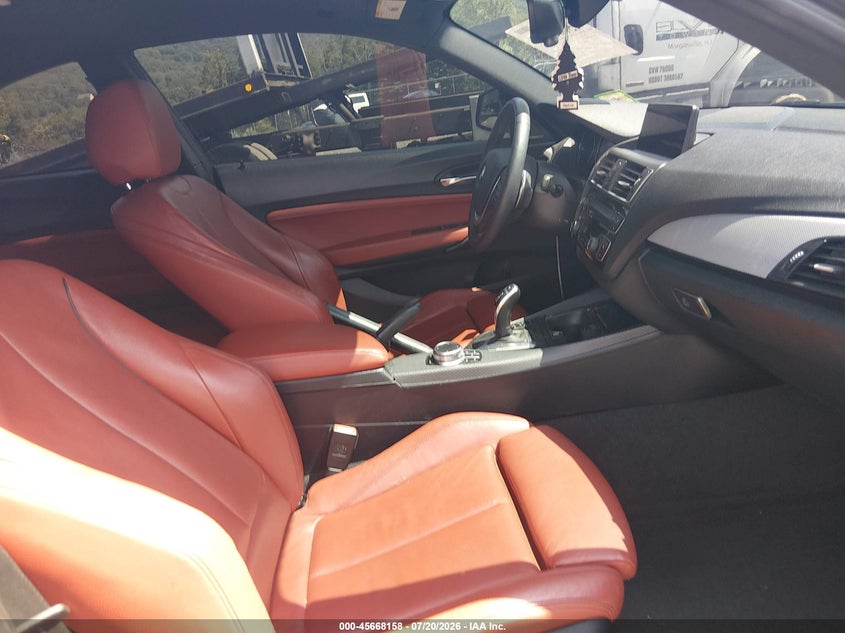 2017 BMW 2er VIN WBA2G3C33HV986714 IAAI salvage auction — FRONT END, Salvage Title, sold $9,200 on 2026-08-27 (photo 5)