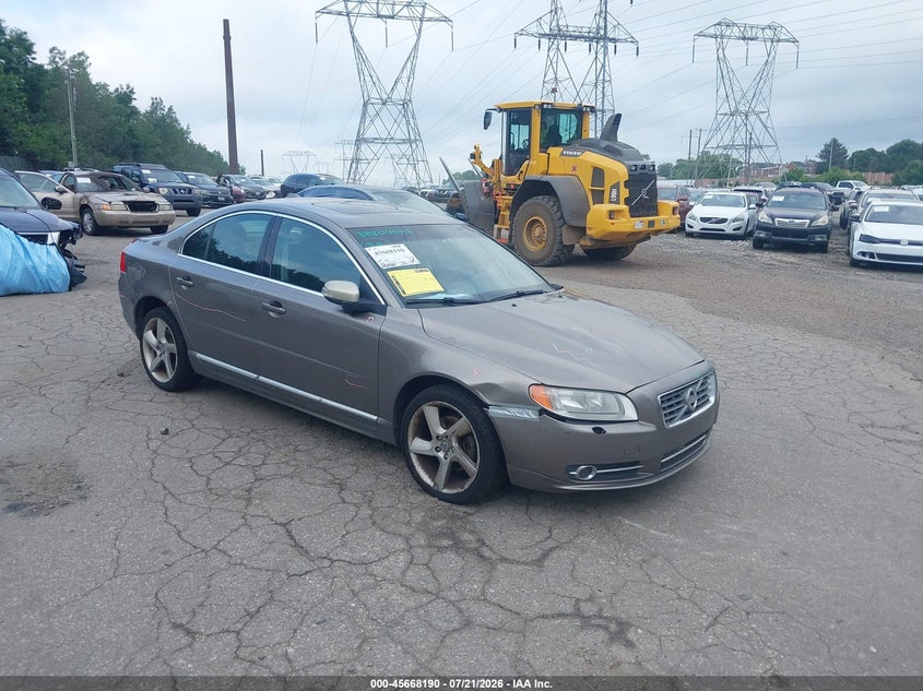 2010 Volvo S80 VIN YV1992AH8A1123905 IAAI salvage auction — FRONT & REAR, Salvage (Pennsylvania), sold $150 on 2026-08-03 (photo 1)