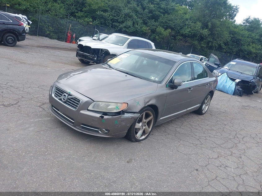 2010 Volvo S80 VIN YV1992AH8A1123905 IAAI salvage auction — FRONT & REAR, Salvage (Pennsylvania), sold $150 on 2026-08-03 (photo 2)