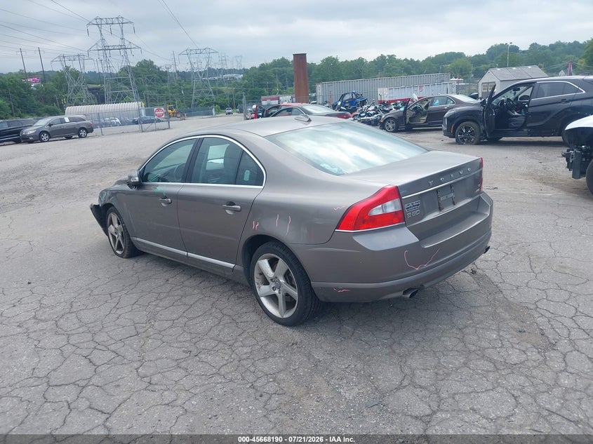 2010 Volvo S80 VIN YV1992AH8A1123905 IAAI salvage auction — FRONT & REAR, Salvage (Pennsylvania), sold $150 on 2026-08-03 (photo 3)