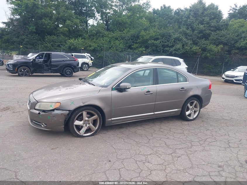 2010 Volvo S80 VIN YV1992AH8A1123905 IAAI salvage auction — FRONT & REAR, Salvage (Pennsylvania), sold $150 on 2026-08-03 (photo 6)