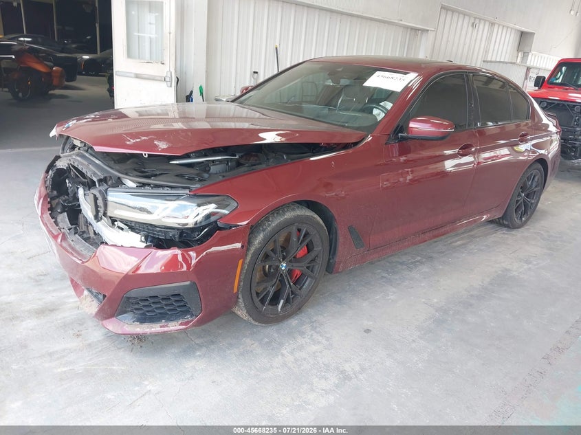 2023 BMW 5er VIN WBA53BJ00PCN63014 IAAI salvage auction — FRONT & REAR, Wait Title, sold $19,250 on 2026-09-11 (photo 2)