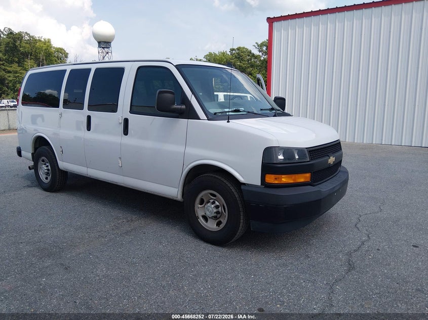 2018 Chevrolet Express 2500 VIN 1GAWGEFG9J1260666 — IAAI salvage auction photo