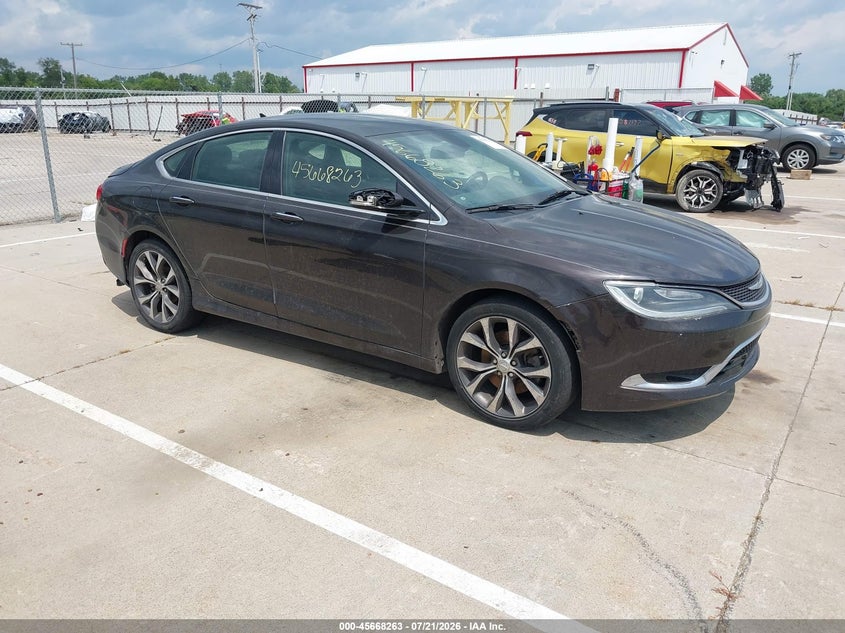 2015 Chrysler 200 VIN 1C3CCCCG4FN524301 IAAI salvage auction — REAR END, Wait Title, sold $1,600 on 2026-08-29 (photo 1)